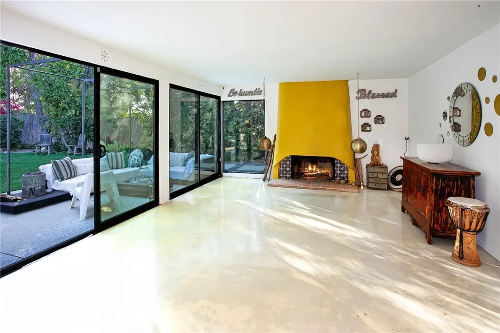 4709 Dunman Avenue, Woodland Hills, CA 91364 - Photo 4 of 19, Woodland Hills, CA