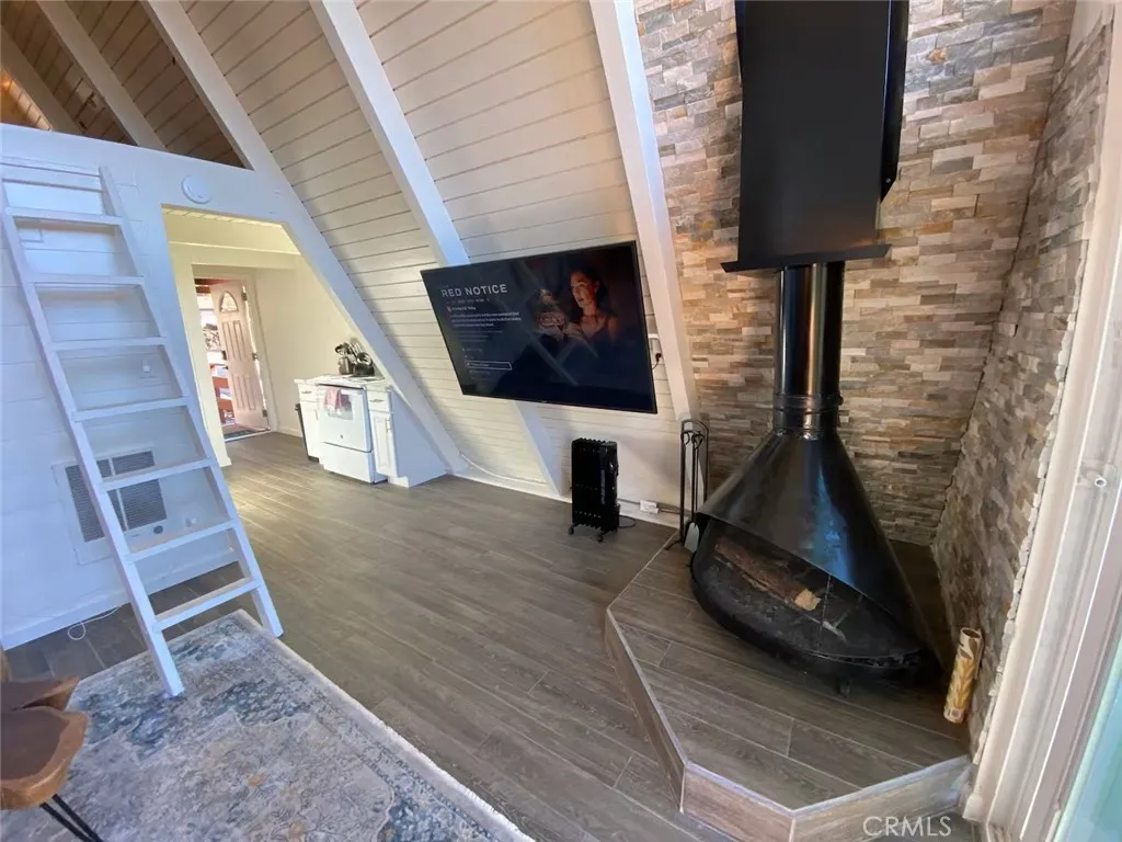 33012 Donner, Running Springs, CA 92308 - Photo 2 of 16, Running Springs, CA