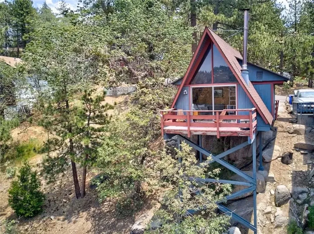 33012 Donner, Running Springs, CA 92308 - Main photo, Running Springs, CA