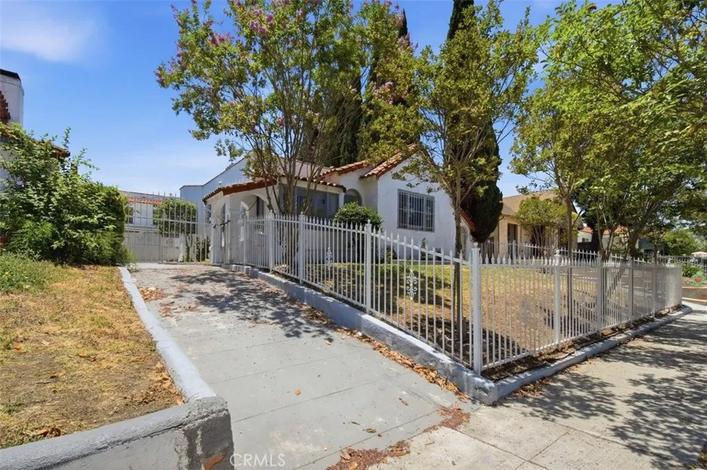 2136 W 75th Street, Los Angeles, CA 90047 - Photo 2 of 30, Los Angeles, CA