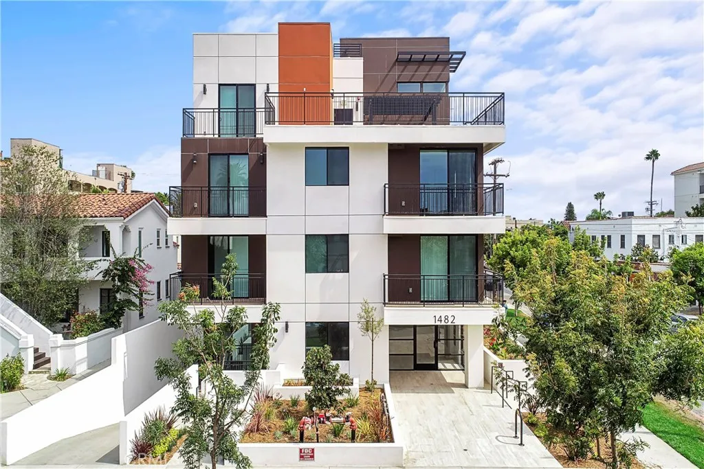 Los Angeles, CA 90035