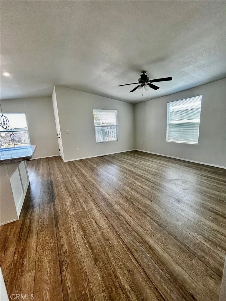 999 S Santa Fe Unit 66, San Jacinto, CA 92583 - Photo 5 of 20, San Jacinto, CA