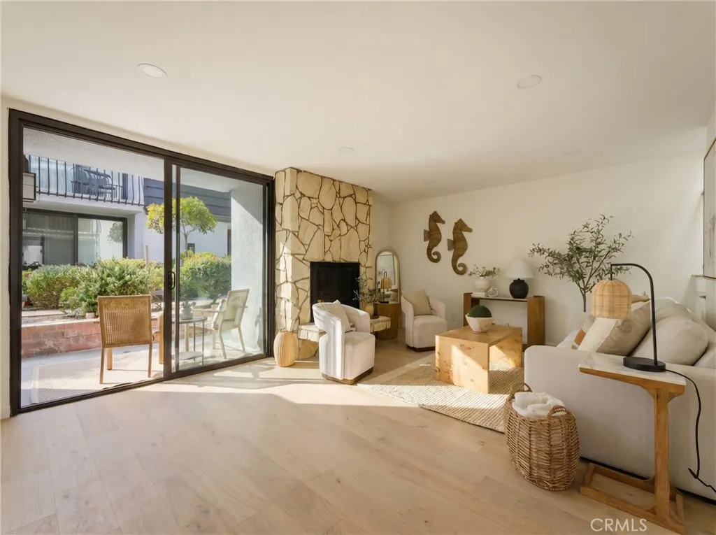 8125 Redlands Street Unit 109, Playa del Rey, CA 90293 - Photo 2 of 41, Playa Del Rey, CA