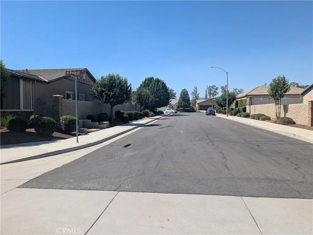 26439 Redoak Street, Menifee, CA 92584 - Photo 4 of 29, Menifee, CA