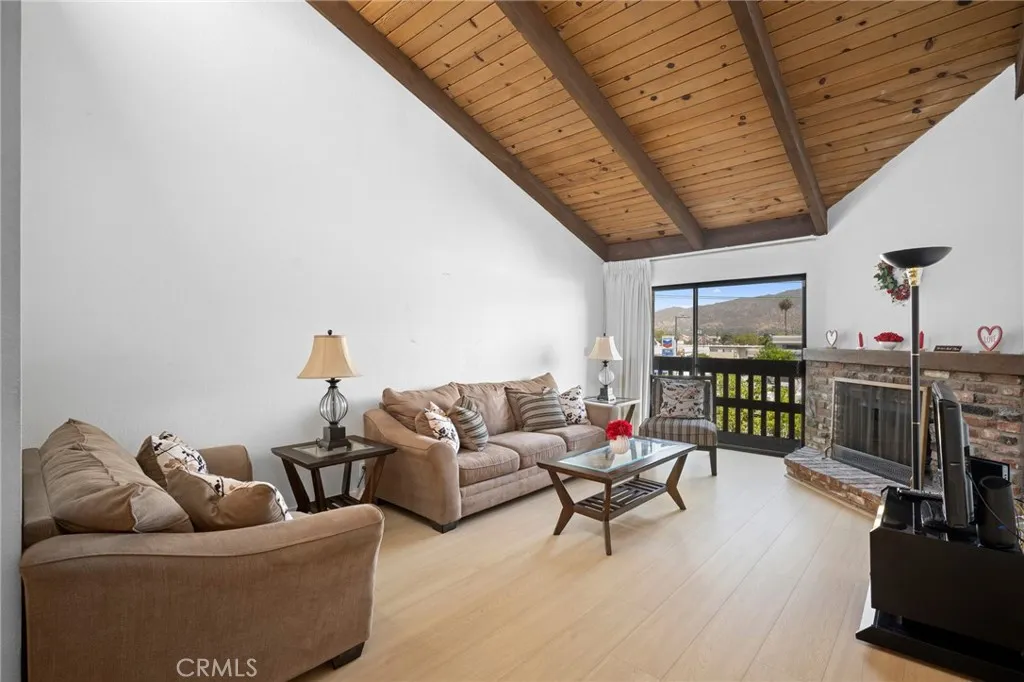 465 Ivy Street Unit 305, Glendale, CA 91204 - Photo 4 of 29, Glendale, CA