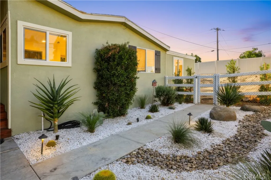 33509 Daily, Menifee, CA 92584 - Photo 3 of 39, Menifee, CA