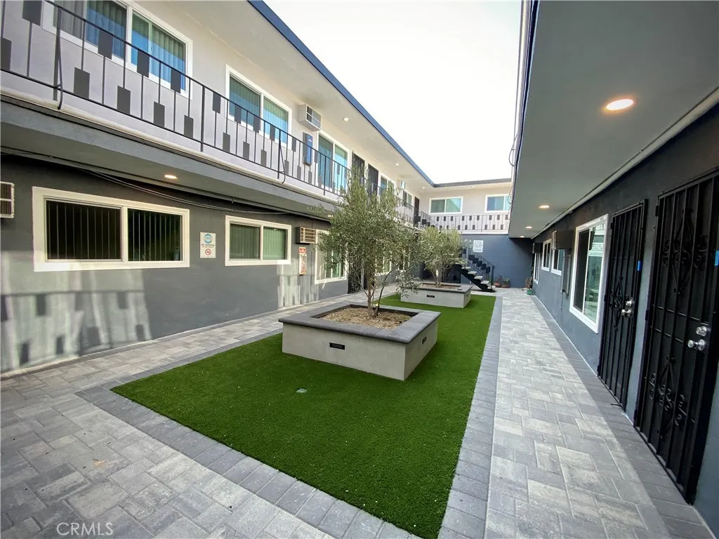 919 E Acacia Avenue Unit R, Glendale, CA 91205 - Photo 2 of 9, Glendale, CA