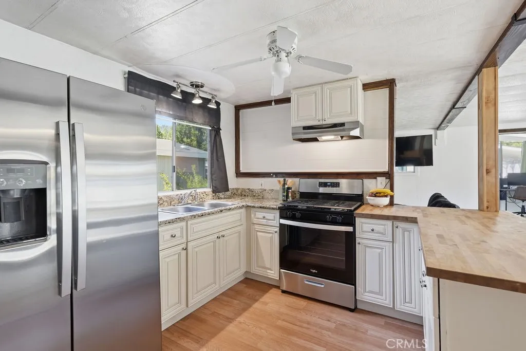 22899 Byron Unit 109, Crestline, CA 92325 - Photo 2 of 38, Crestline, CA