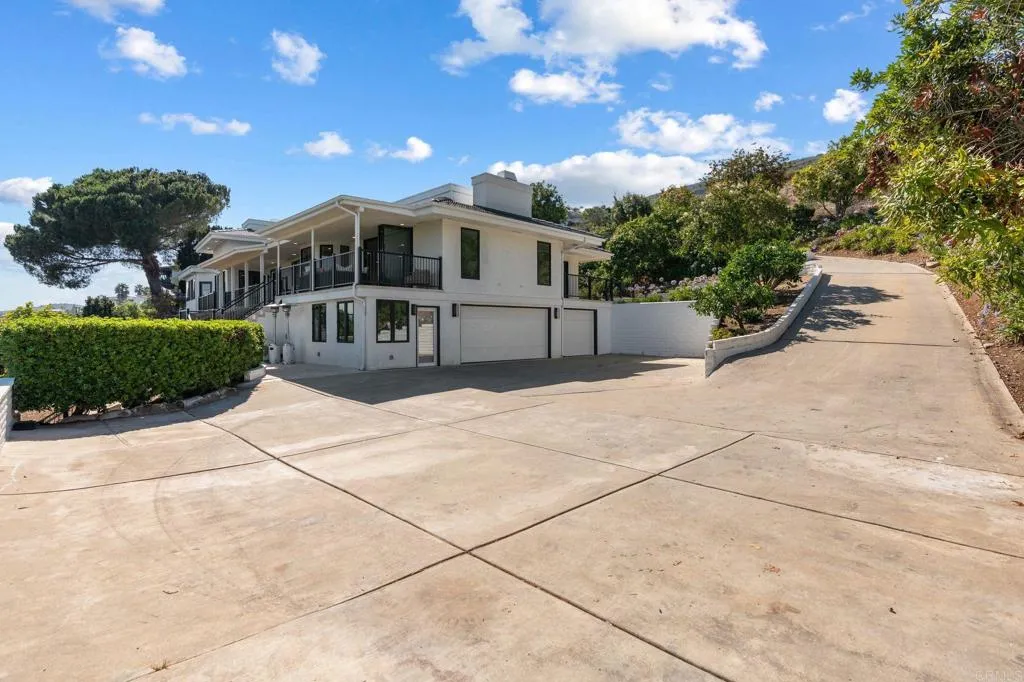 https://cdn.realtyfeed.com/cdn/127/306769907/92c294b7e624ae46b4f69864af2d901c.webp