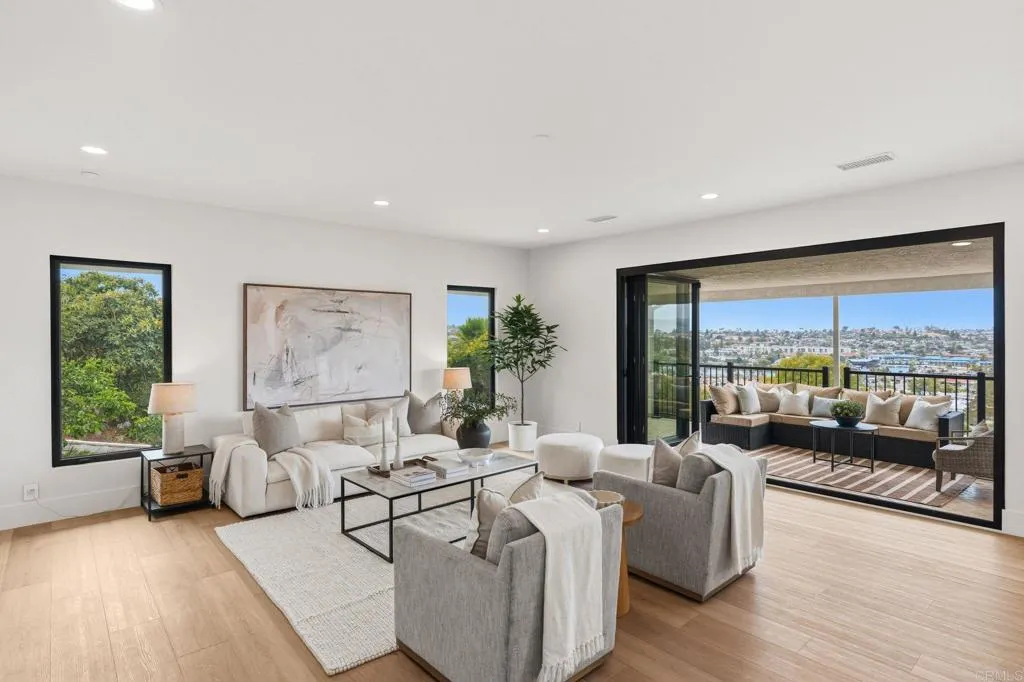 https://cdn.realtyfeed.com/cdn/127/306769907/9a1e214440ed7a1951bdb78896b43632.webp