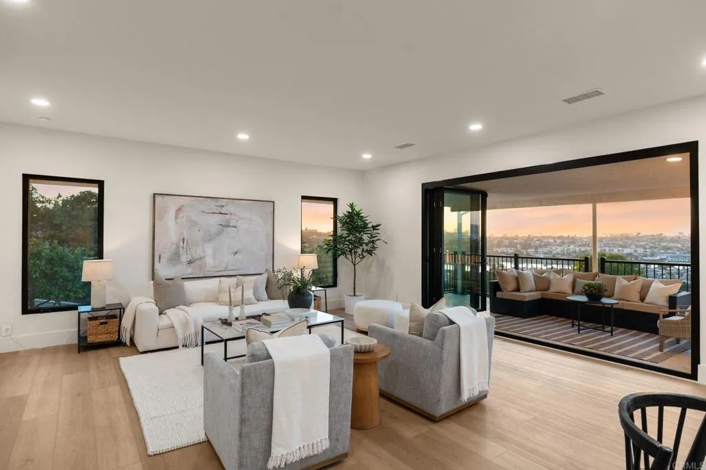 https://cdn.realtyfeed.com/cdn/127/306769907/a47b39c6da00bddedb9deef7b5018138.webp