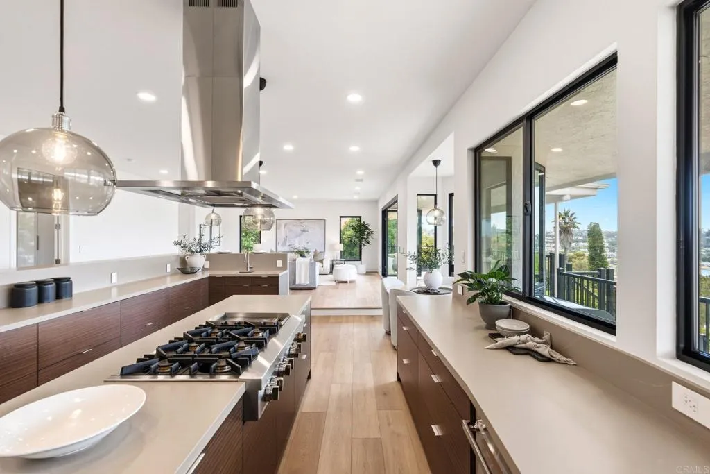 https://cdn.realtyfeed.com/cdn/127/306769907/b29506ebbce9d10601522d34ba47cf16.webp