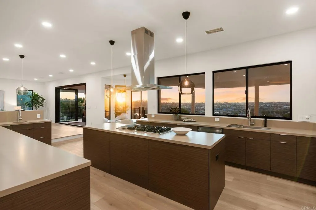 https://cdn.realtyfeed.com/cdn/127/306769907/f27227170724fe7280f13ba35d3299f8.webp