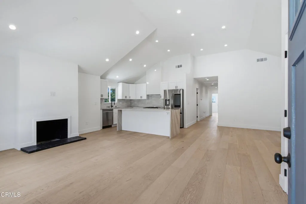 108 E Grandview Avenue, Sierra Madre, CA 91024 - Photo 4 of 37, Sierra Madre, CA