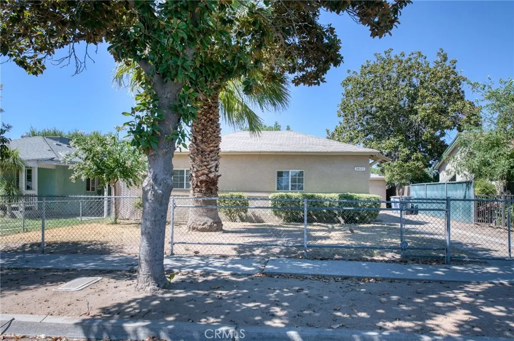 3827 E Hamilton, Fresno, CA 93702 - Photo 2 of 27, Fresno, CA