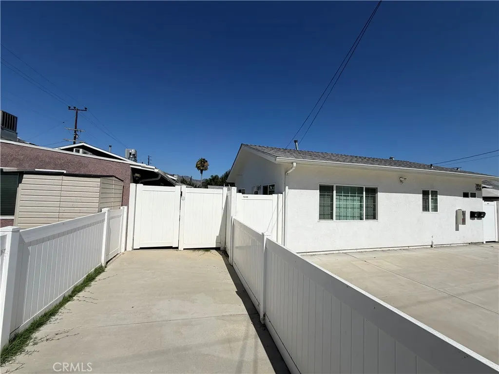 7856 Ledge, Sun Valley, CA 91352 - Photo 4 of 8, Sun Valley, CA