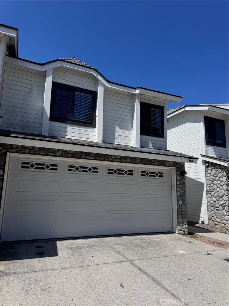 2620 Elden Avenue Unit B5, Costa Mesa, CA 92627 - Photo 2 of 17, Costa Mesa, CA