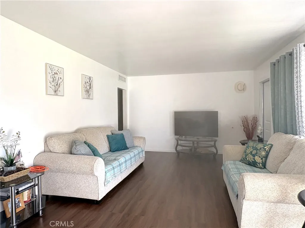 2305 Sandy Lane, Bakersfield, CA 93306 - Photo 2 of 7, Bakersfield, CA