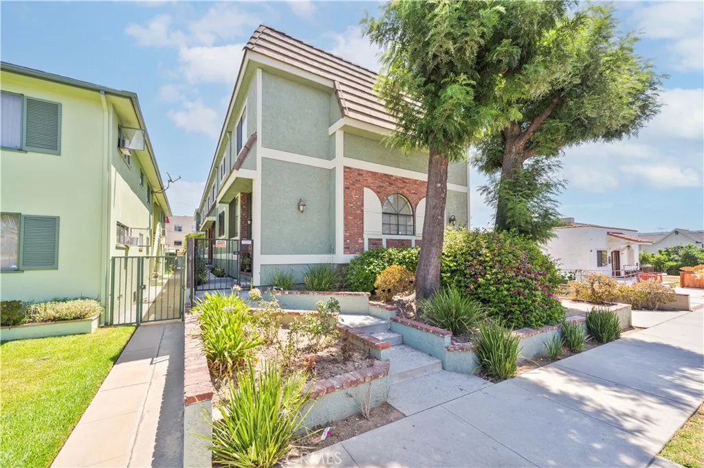 Alhambra, CA 91801