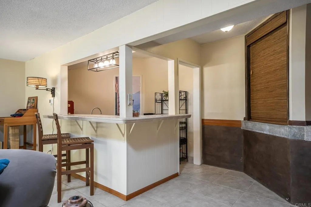https://cdn.realtyfeed.com/cdn/127/306769959/84335905c7c68eea5bfe37d96775b9f2.webp