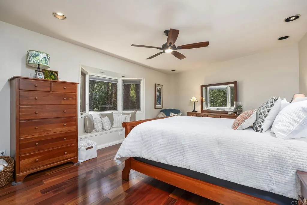 https://cdn.realtyfeed.com/cdn/127/306769959/f38c624baa5f3962381fbd804164e5c2.webp