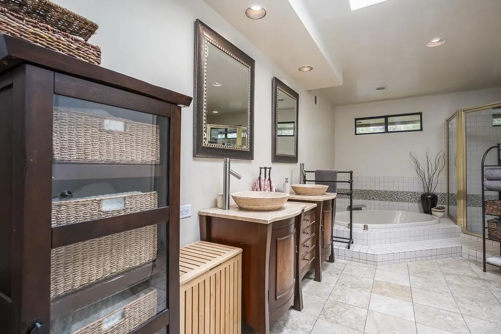 https://cdn.realtyfeed.com/cdn/127/306769959/f87750fa1a696387f5e62f75eb024346.webp