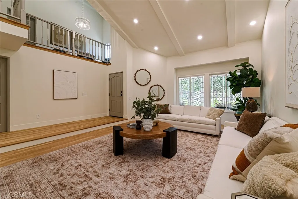 18625 Delano Street, Tarzana, CA 91335 - Photo 5 of 35, Tarzana, CA