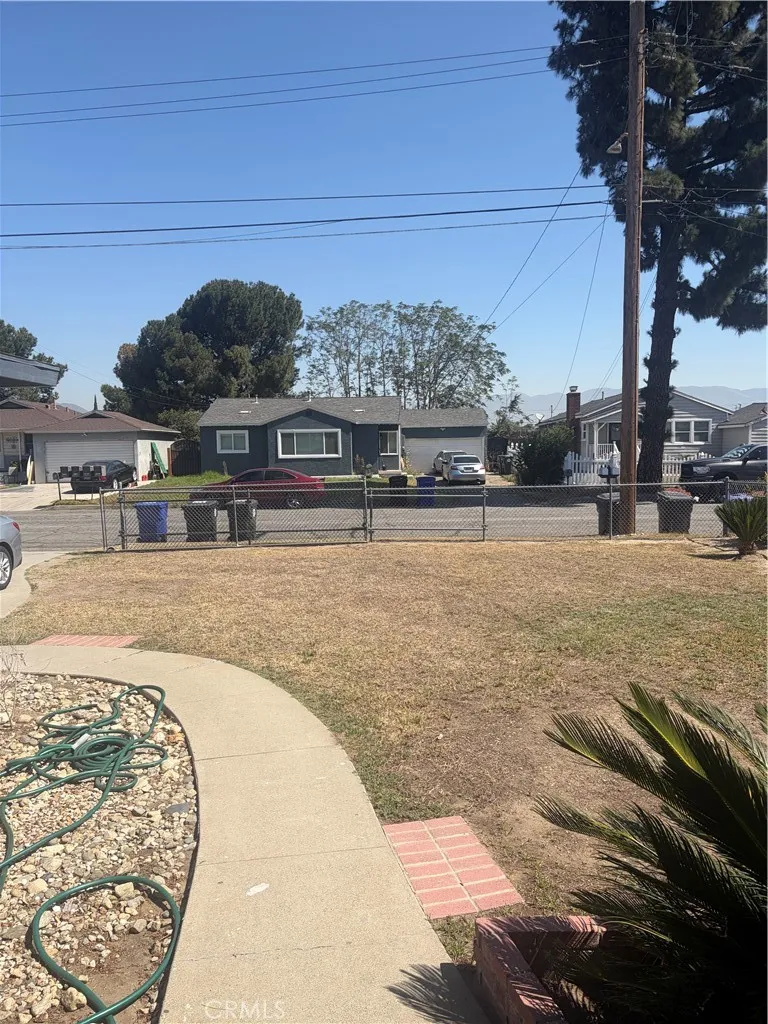 17787 Ivy Avenue, Fontana, CA 92335 - Photo 5 of 28, Fontana, CA