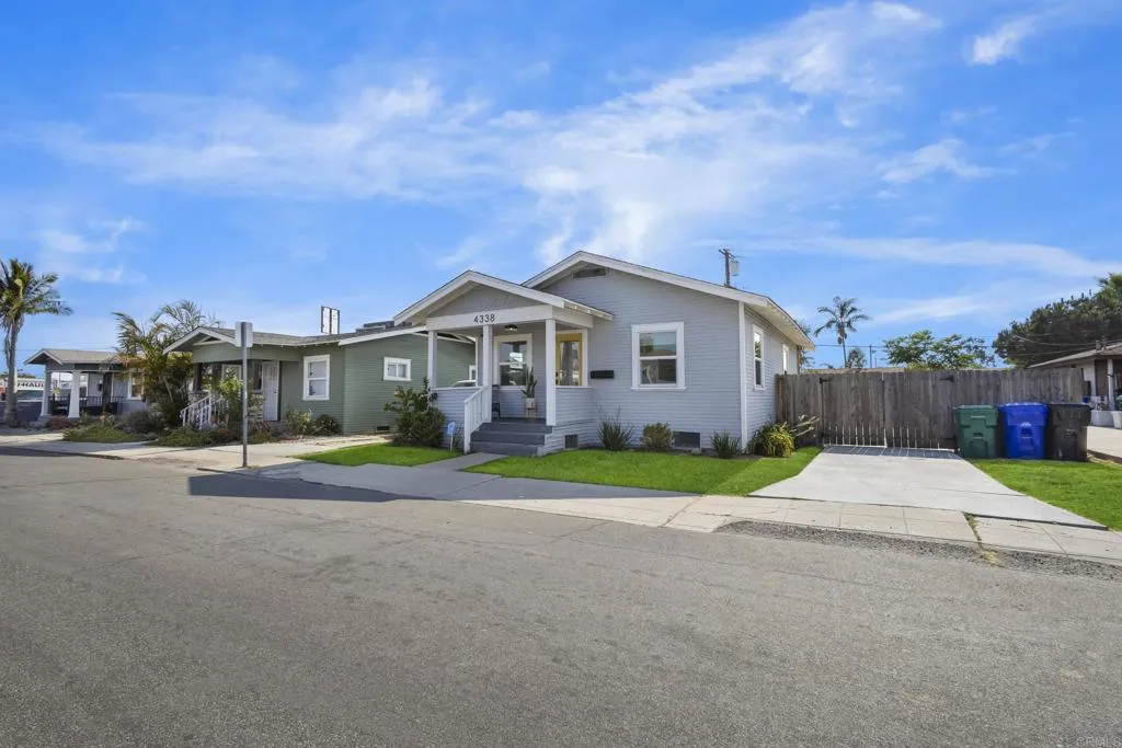 https://cdn.realtyfeed.com/cdn/127/306769982/a54f8827fe6e046b6521a9093526cc1d.webp