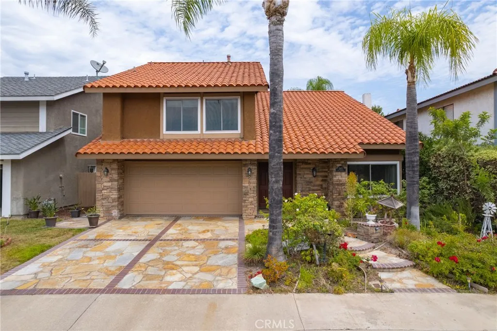 21422 Via Floresta, Lake Forest, CA 92630 - Main photo, Lake Forest, CA