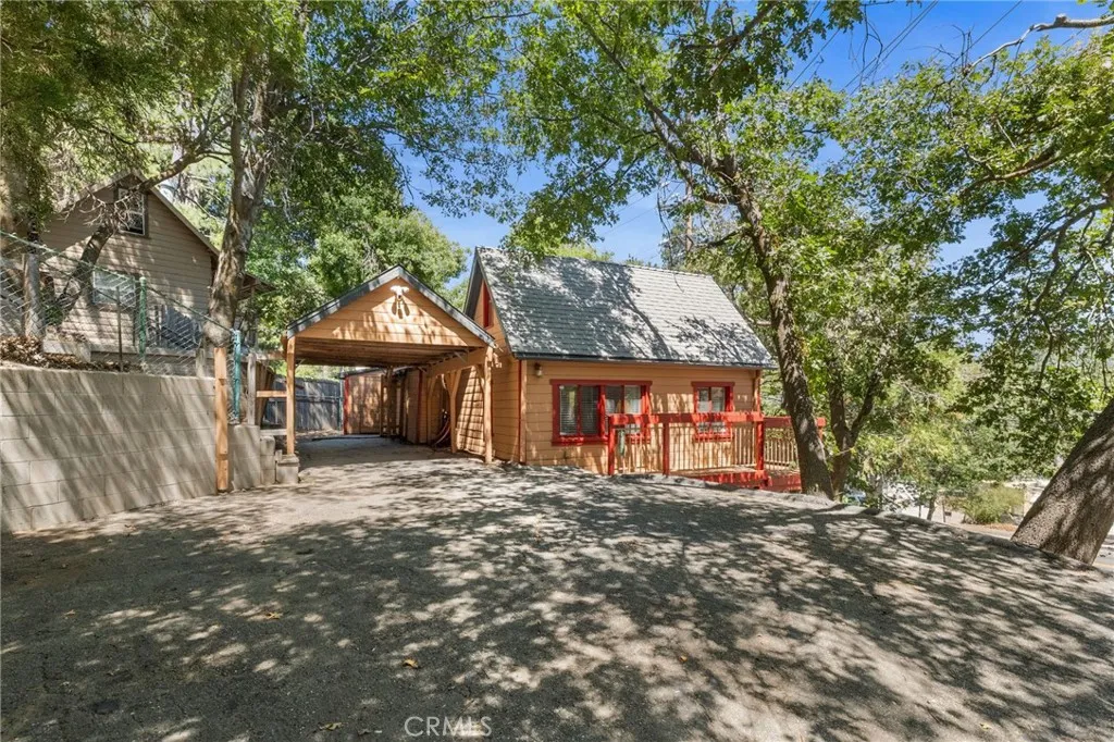 23898 Springwater, Crestline, CA 92325 - Photo 5 of 30, Crestline, CA