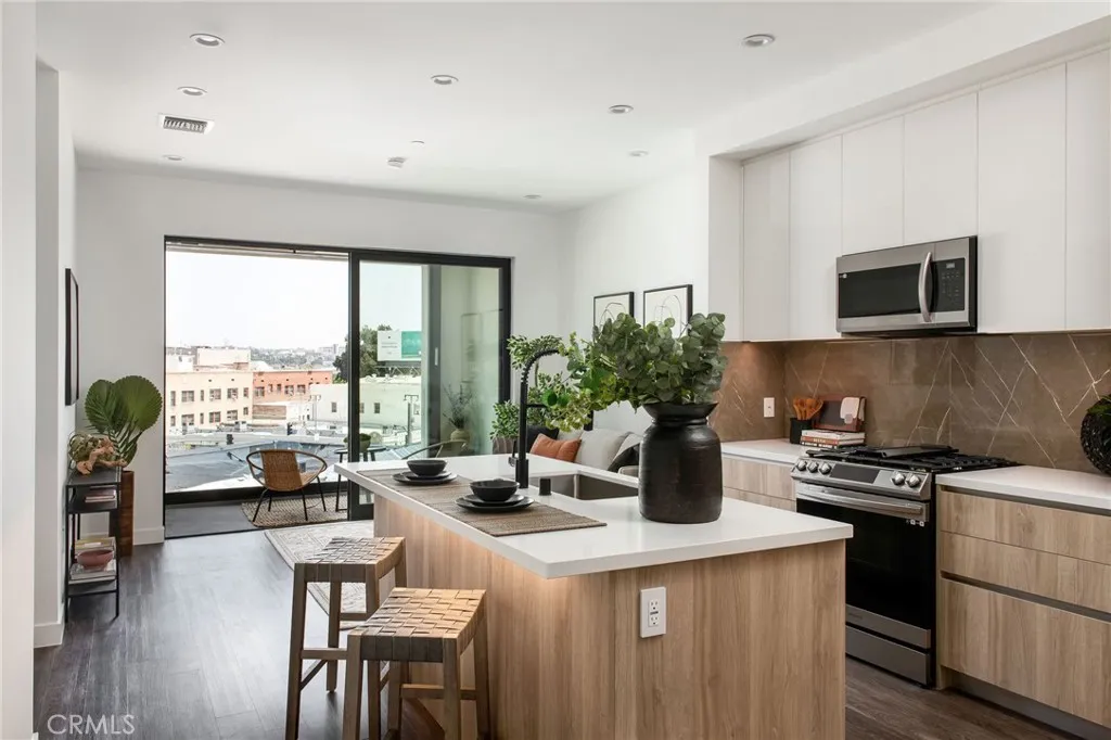 118 Astronaut Ellison S Onizuka Street Unit 208, Los Angeles, CA 90012 - Photo 2 of 33, Los Angeles, CA