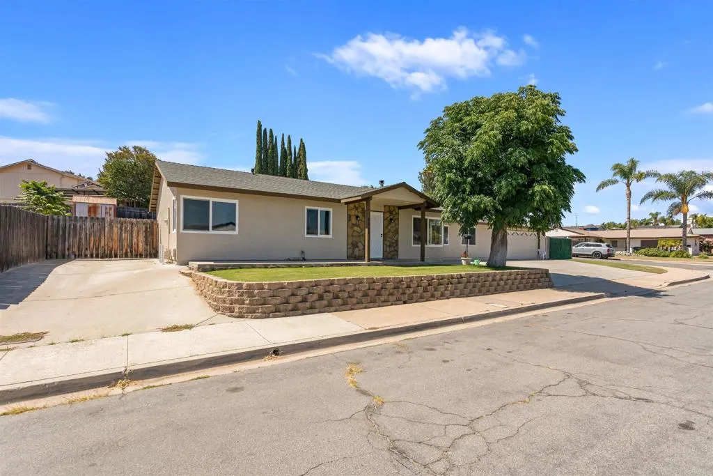 8644 Avenida Marco, El Cajon, CA 92021 - Photo 4 of 32, El Cajon, CA