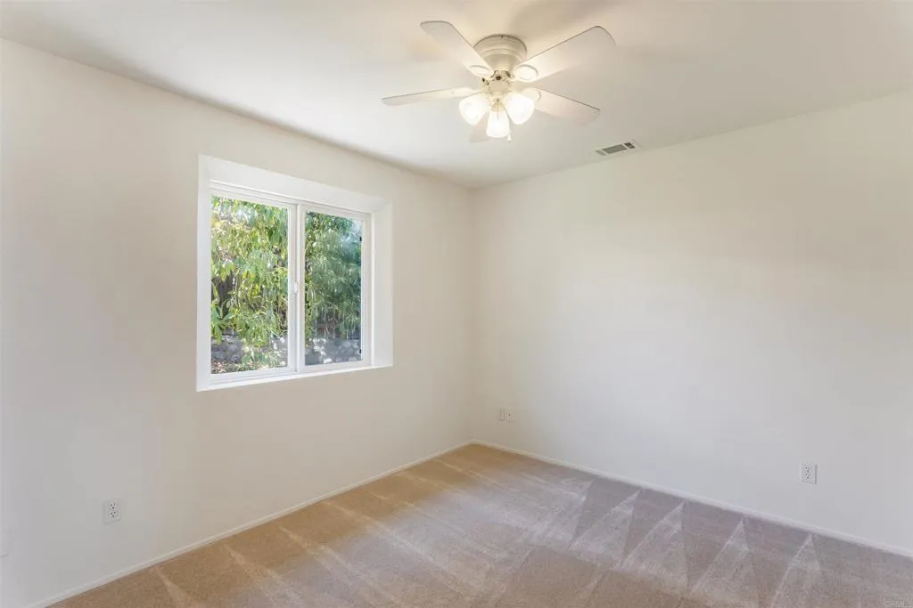 https://cdn.realtyfeed.com/cdn/127/306770028/b8884c17d9f236bf8f48deb39faea085.webp