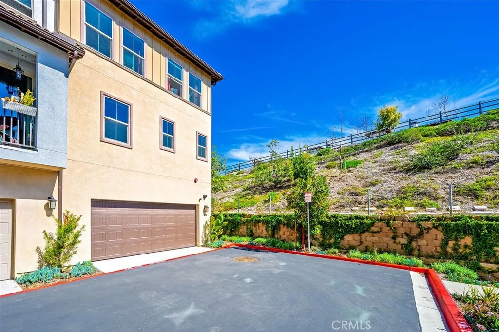 https://cdn.realtyfeed.com/cdn/127/306770038/1cfc3d94a0a748686a178a6e9352b92a.webp