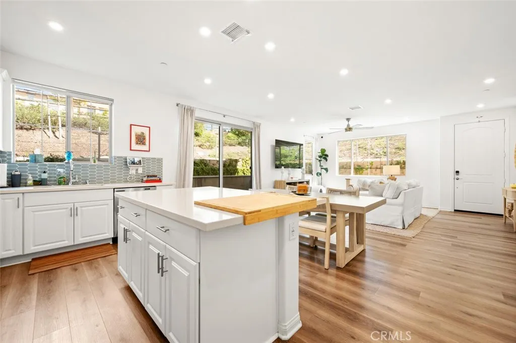https://cdn.realtyfeed.com/cdn/127/306770038/d1d5f4b7d692a53417c26af611f068b6.webp