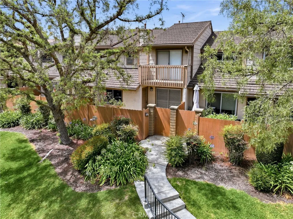 1569 Avenida Selva Unit 201, Fullerton, CA 92833 - Main photo, Fullerton, CA