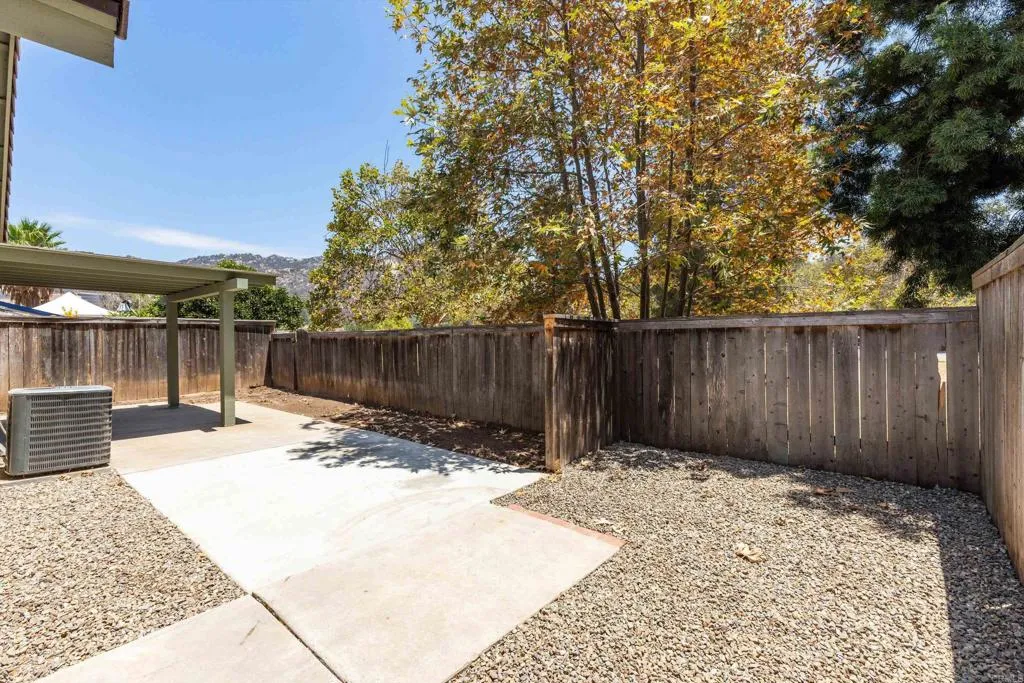 https://cdn.realtyfeed.com/cdn/127/306770048/827be01d8e79ad6989e490d8dad8db9b.webp
