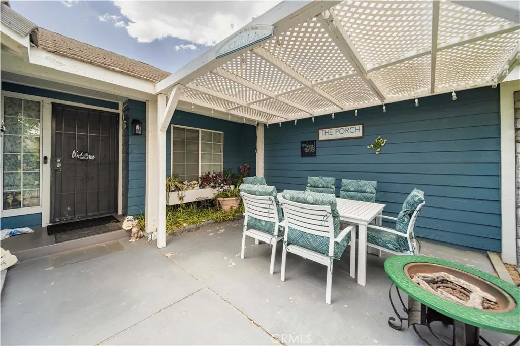 37031 La Contempo, Palmdale, CA 93550 - Photo 4 of 38, Palmdale, CA