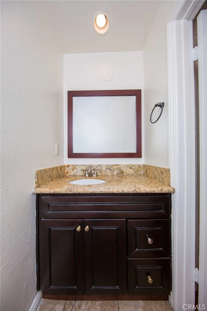 11834 Gilmore Unit 16, North Hollywood, CA 91606 - Photo 4 of 20, North Hollywood, CA