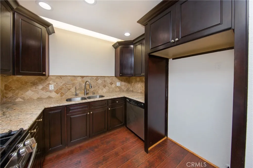 11834 Gilmore Unit 16, North Hollywood, CA 91606 - Photo 5 of 20, North Hollywood, CA