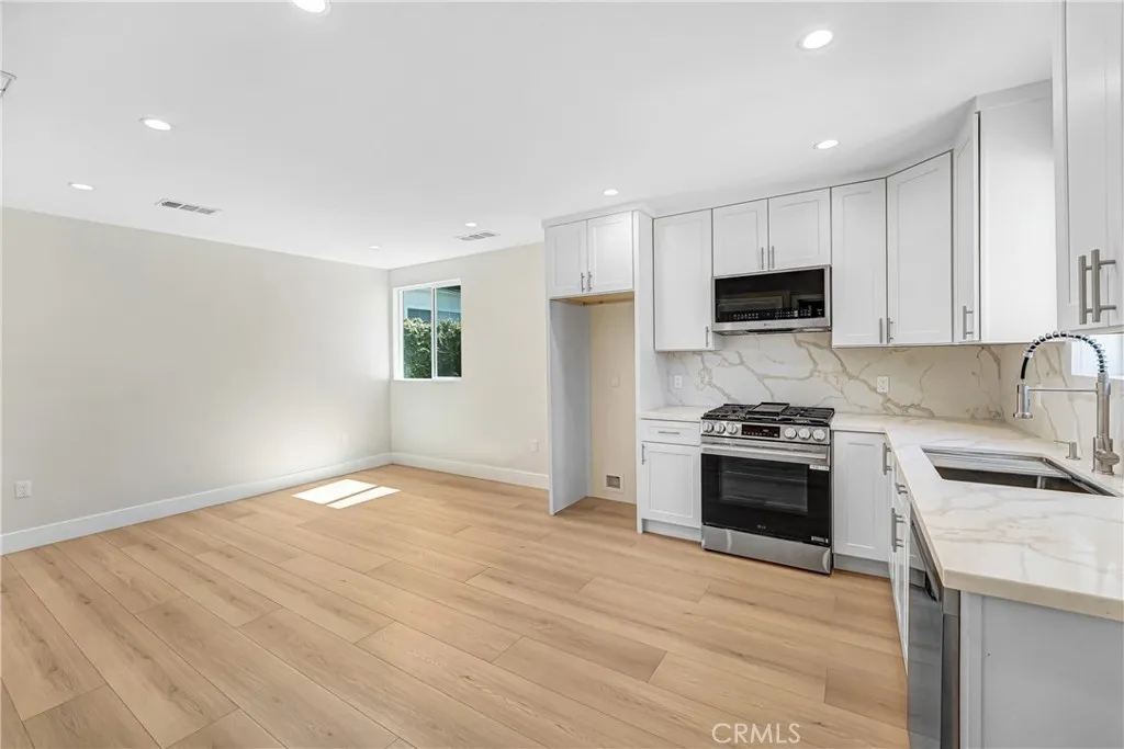 6724 Katherine Avenue, Van Nuys, CA 91405 - Photo 2 of 11, Van Nuys, CA