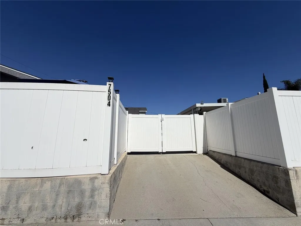 7502 N Hollywood Way, Burbank, CA 91505 - Photo 2 of 10, Burbank, CA