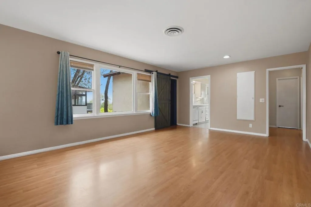 https://cdn.realtyfeed.com/cdn/127/306770108/0e282fdc8098cb307d86007f1820b124.webp