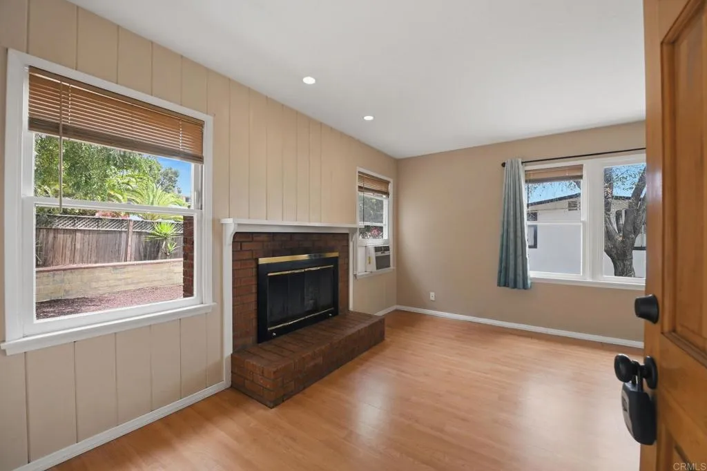 https://cdn.realtyfeed.com/cdn/127/306770108/aa89490e94c5a01673962ac466fb3c89.webp