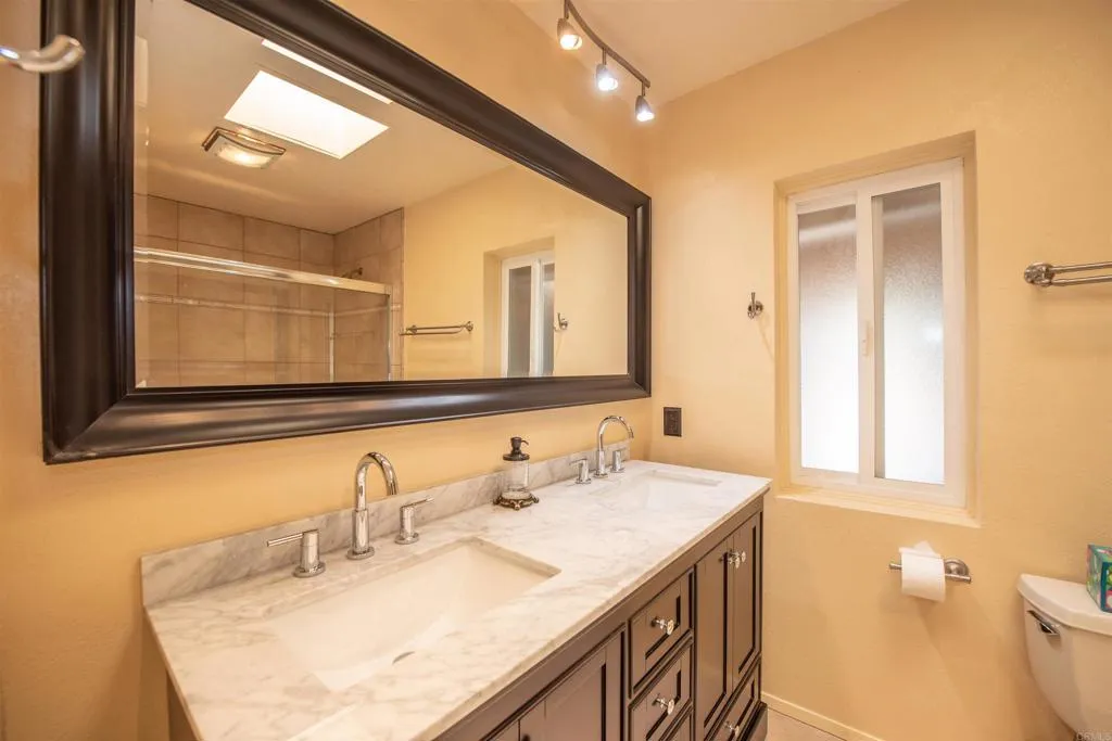 https://cdn.realtyfeed.com/cdn/127/306770123/4dd2fdadd5972e28fc2ccbb2cae51457.webp