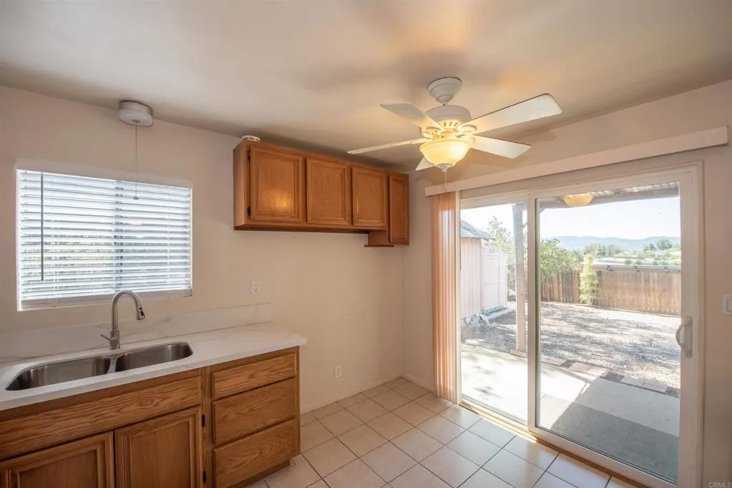 https://cdn.realtyfeed.com/cdn/127/306770123/77ec490052575dec7ea10ef9f8046000.webp