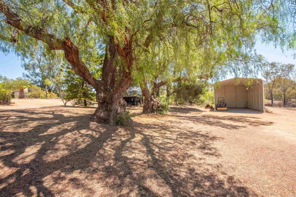 https://cdn.realtyfeed.com/cdn/127/306770123/c2b66a32f8b46b183401da1e776475d6.webp