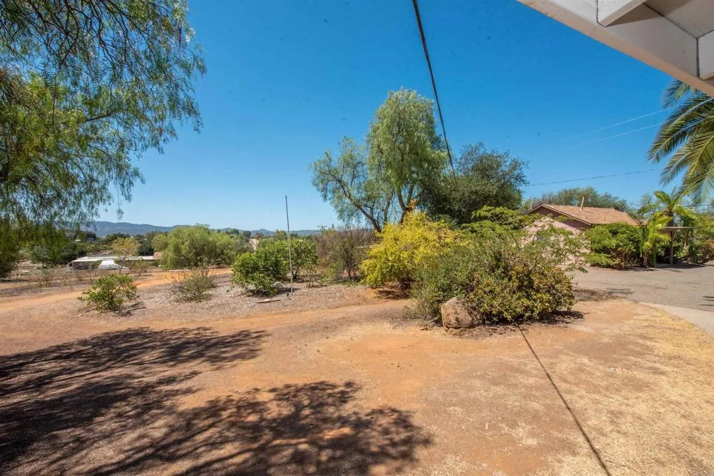 https://cdn.realtyfeed.com/cdn/127/306770123/daf18d0be1d68c4dd5da694e42a3b1d4.webp