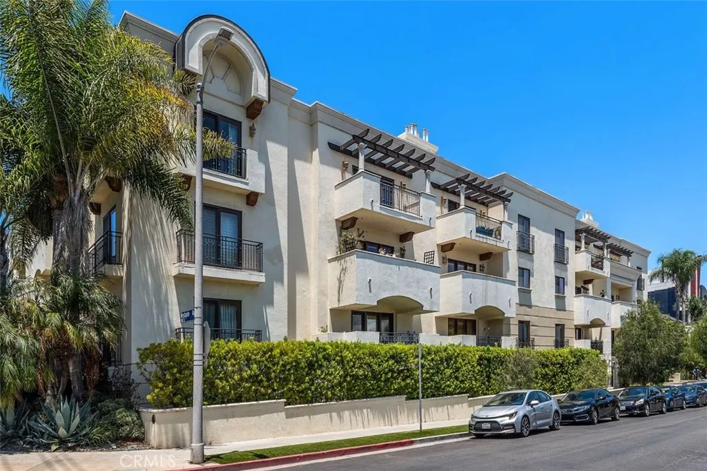 11863 Darlington, Los Angeles, CA 90049 - Photo 2 of 43, Los Angeles, CA